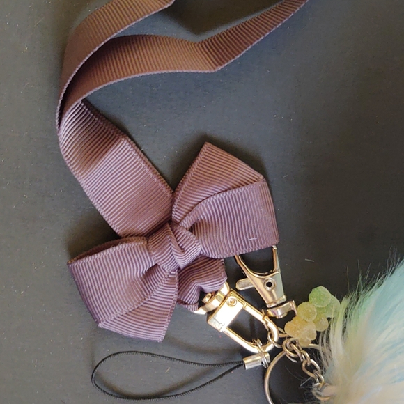 Cellphone Wrist Strap - Picture 3 of 4